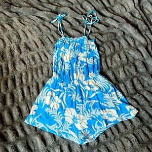 Billabong flowy jumper- spaghetti straps- size S